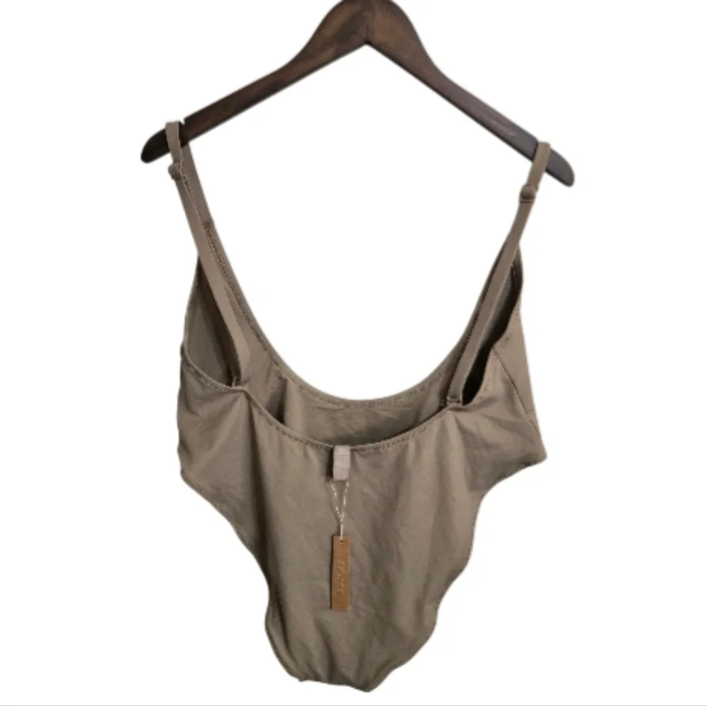 SKIMS Cut Out Open Bust One Piece Swimsuit Desert Women's Size 2X NWT